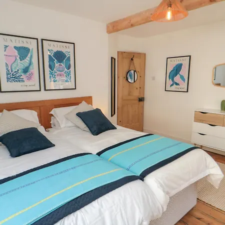 6 Clarence Place Nyaraló Whitby